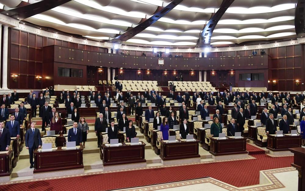 Президент Ильхам Алиев принял участие в первом пленарном заседании Милли Меджлиса Vl созыва