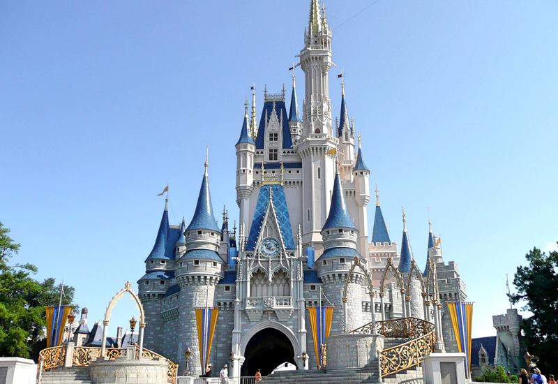 Disney сократит 32 тысячи сотрудников