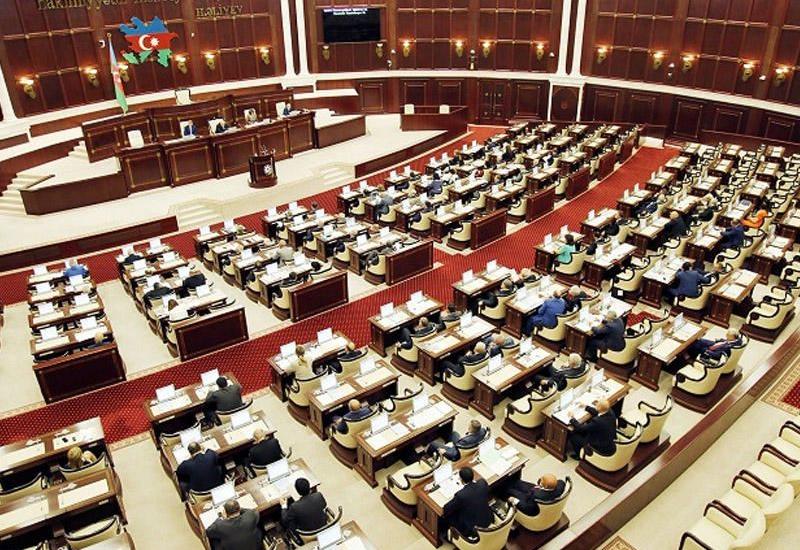 Парламент Азербайджана перечислит средства в Фонд поддержки борьбы с коронавирусом