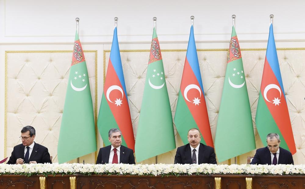 Azərbaycan-Türkmənistan sənədləri imzalanıb