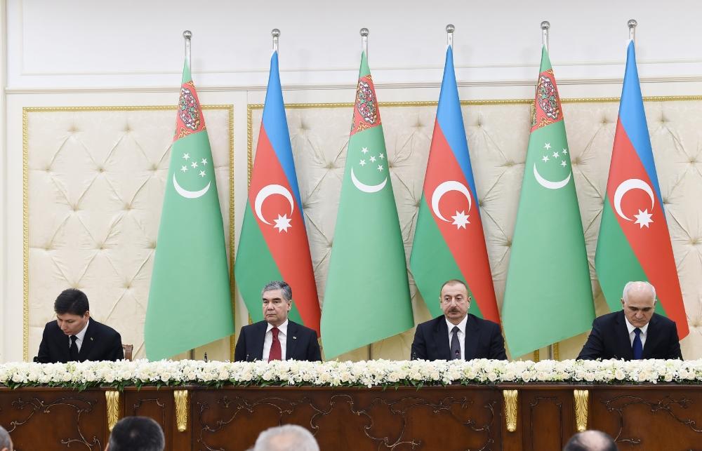 Azərbaycan-Türkmənistan sənədləri imzalanıb