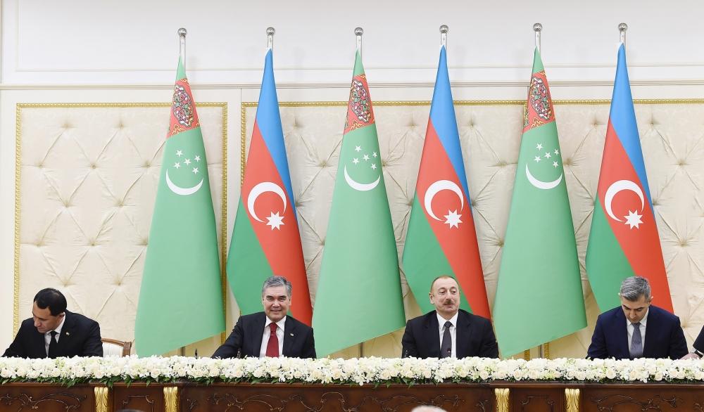 Azərbaycan-Türkmənistan sənədləri imzalanıb