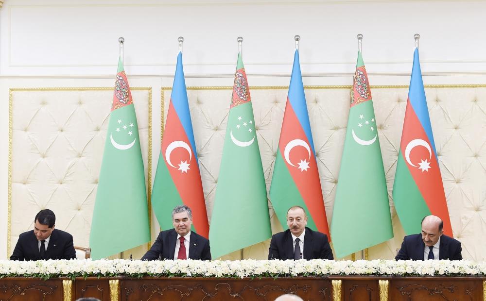 Azərbaycan-Türkmənistan sənədləri imzalanıb