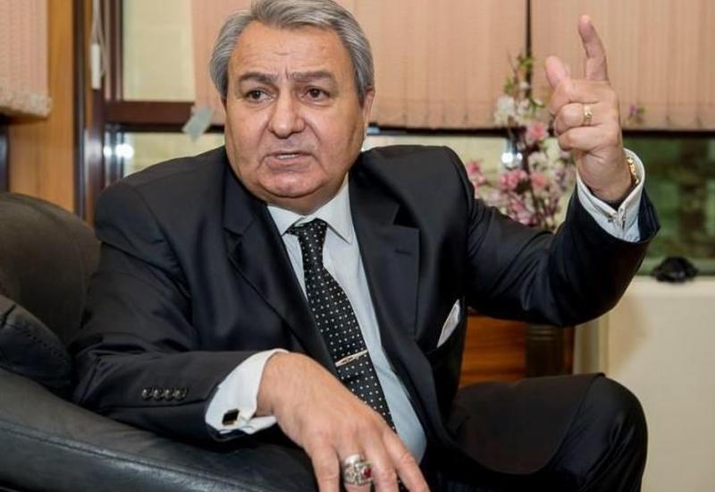 Xalq artisti: Bütün günü çayxanalarda vaxt keçirənlər evdə oturub ailələri ilə maraqlansalar, yaxşı olar