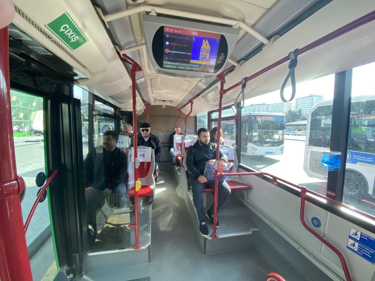 В автобусах BakuBus ввели новое ограничение