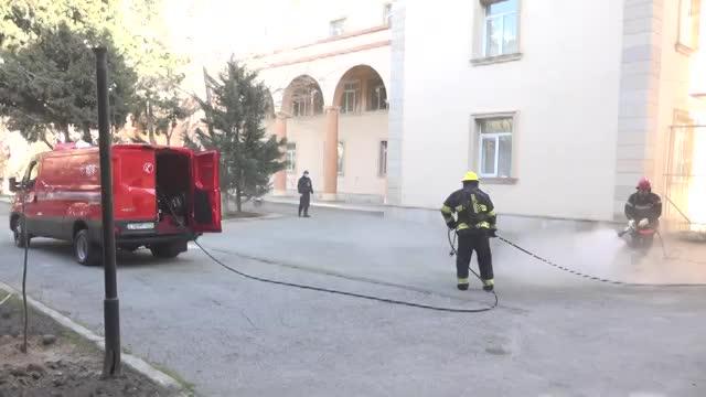 МЧС проводит дезинфекцию в различных регионах Баку
