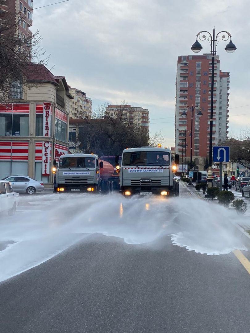 BŞİH: Bakı yollarında yeni yuyucu vasitədən istifadə olunur