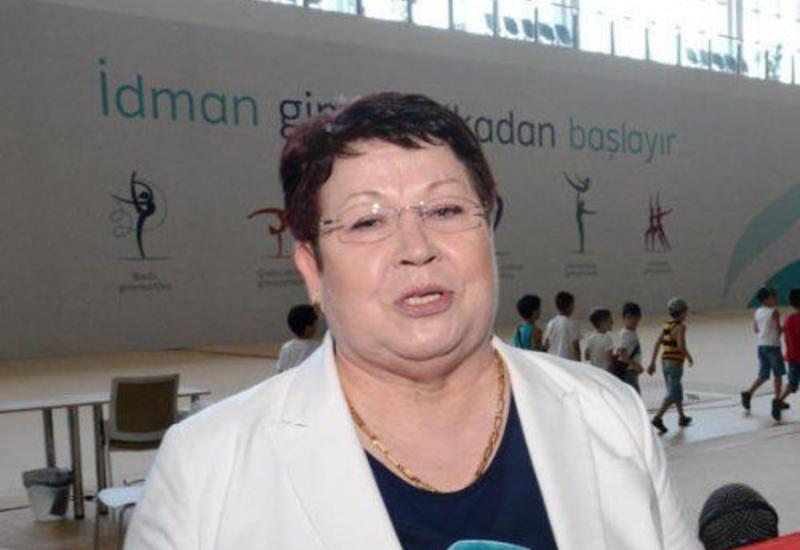 Lyudmila Şubina: Öz düzgün addımlarımızla bu gərgin mübarizədə həkimlərimizi və dövlətimizi dəstəkləmiş oluruq