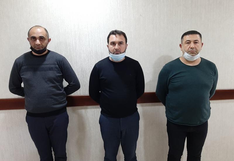 В Баку задержаны продавец и покупатели фальшивых разрешений