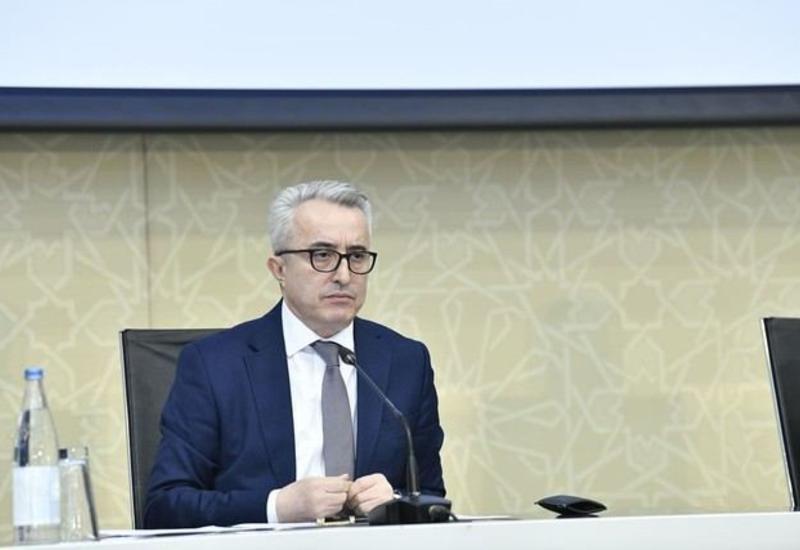 На предприятиях в Азербайджане могут находиться не более 30% сотрудников