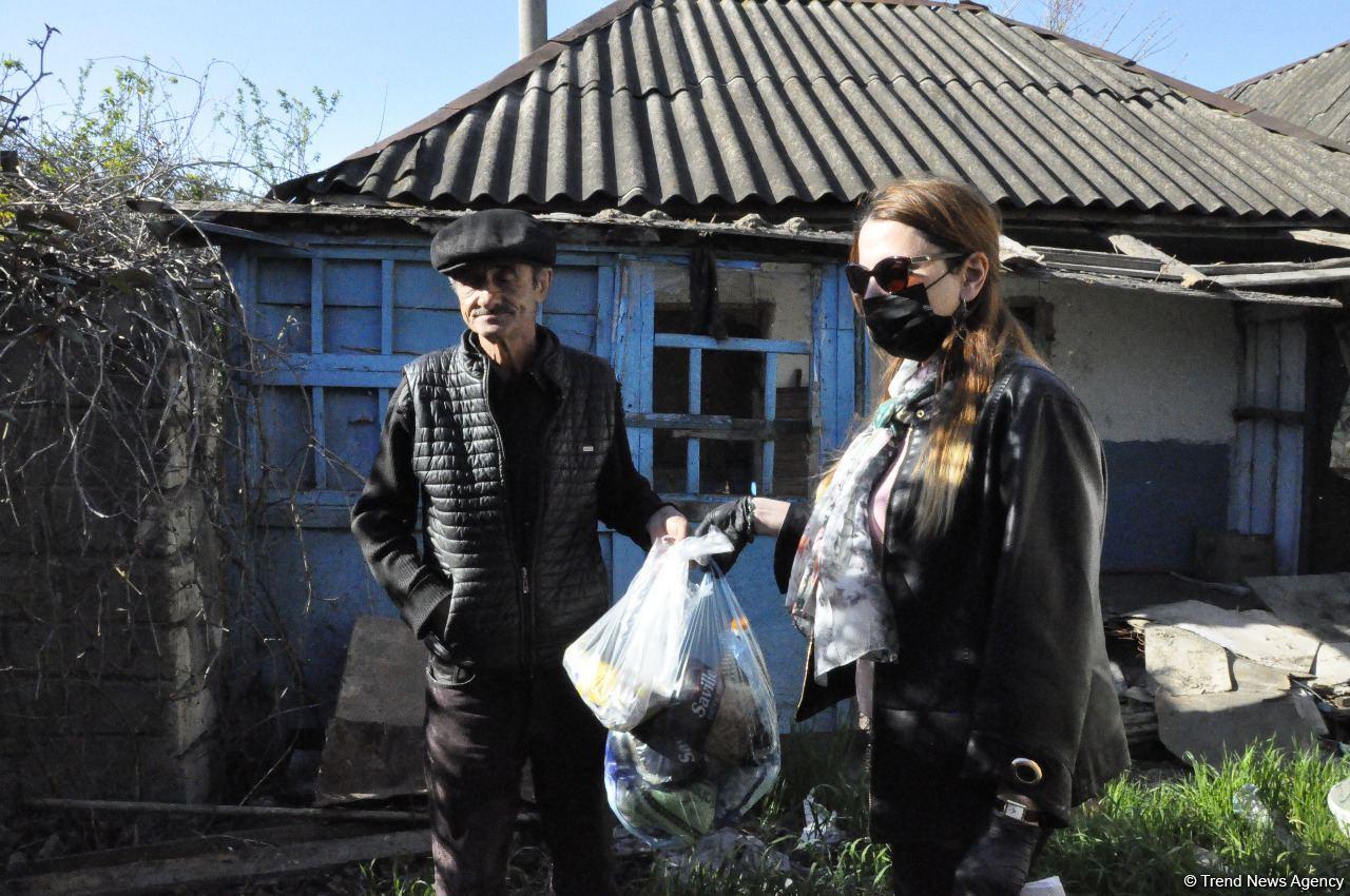 Депутат Севиль Микаилова оказала продовольственную помощь малообеспеченным семьям и одиноким лицам