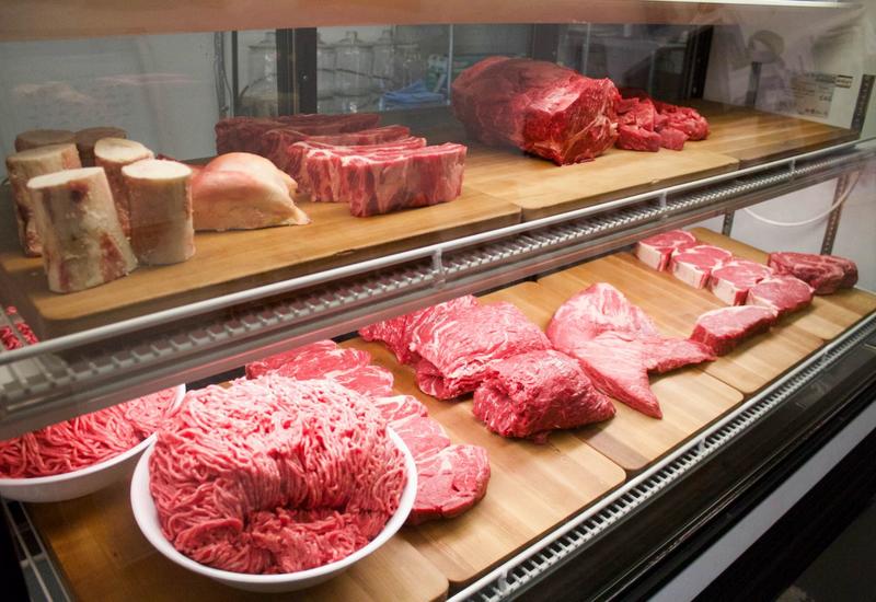 Азербайджан ограничил импорт живого скота и мясной продукции из еще одной страны