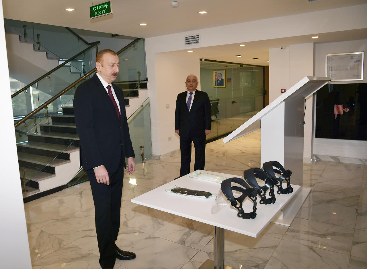Prezident İlham Əliyev “Azərenerji” ASC-nin yenidən qurulan Baş idarəetmə, elm, tədris və laboratoriya kompleksinin açılışında iştirak edib