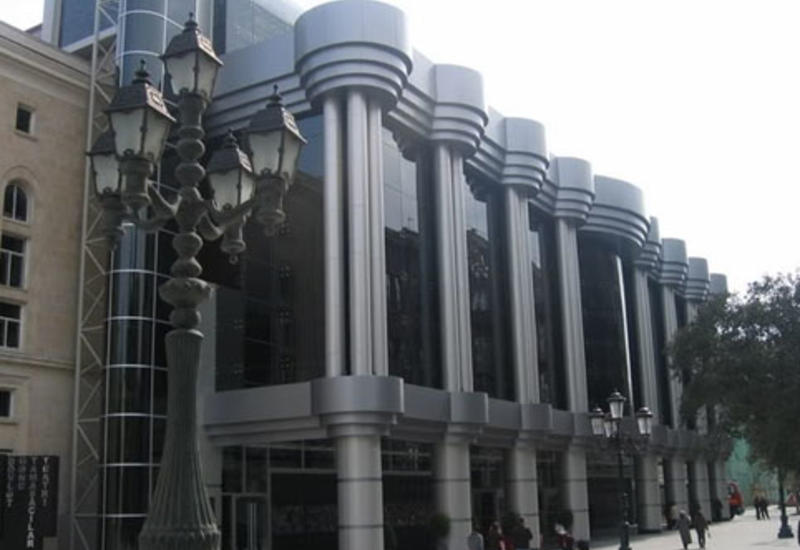 Gənc Tamaşaçılar Teatrı əməkdaşları onlayn qaydada məşq edirlər