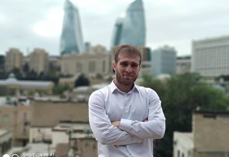 Азербайджанский поэт рассказал о том, как русскоязычные авторы объединяют Азербайджан и Россию