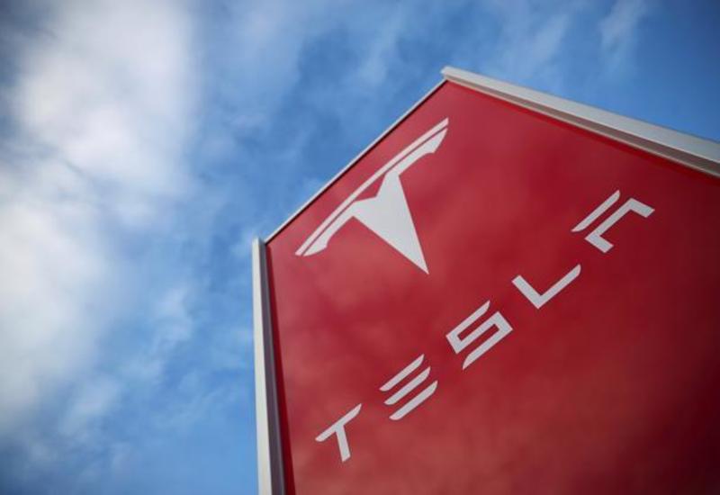 Tesla решила прекратить работу над суперкомпьютером