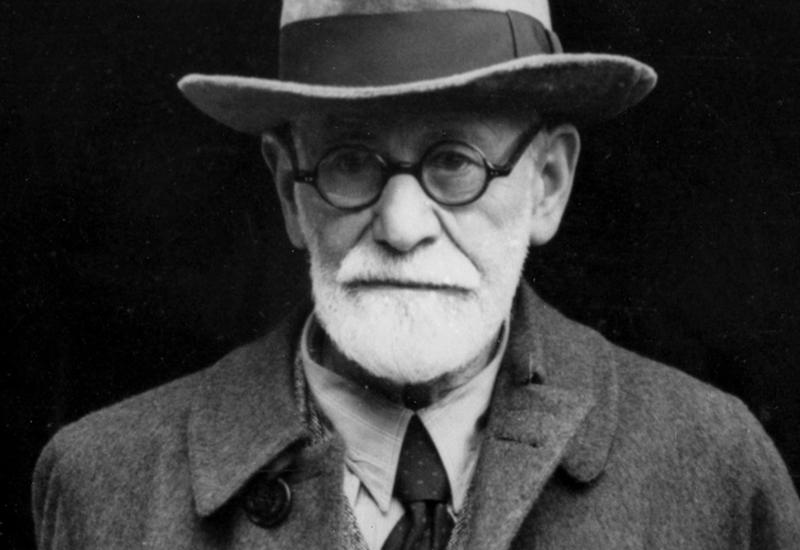 On altı ildə otuz üç dəfə cərrahiyyə masasında olan Freyd