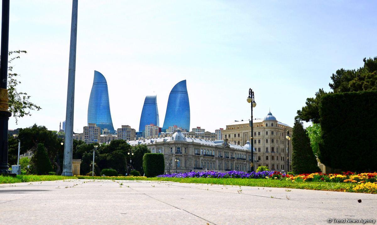 Бакинский бульвар после смягчения карантина