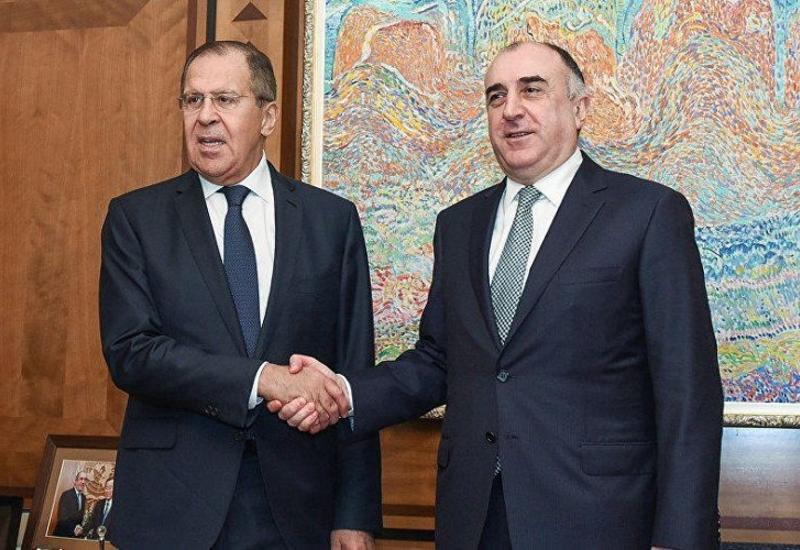 Главы МИД Азербайджана и РФ обсудили вопросы сотрудничества по борьбе с пандемией