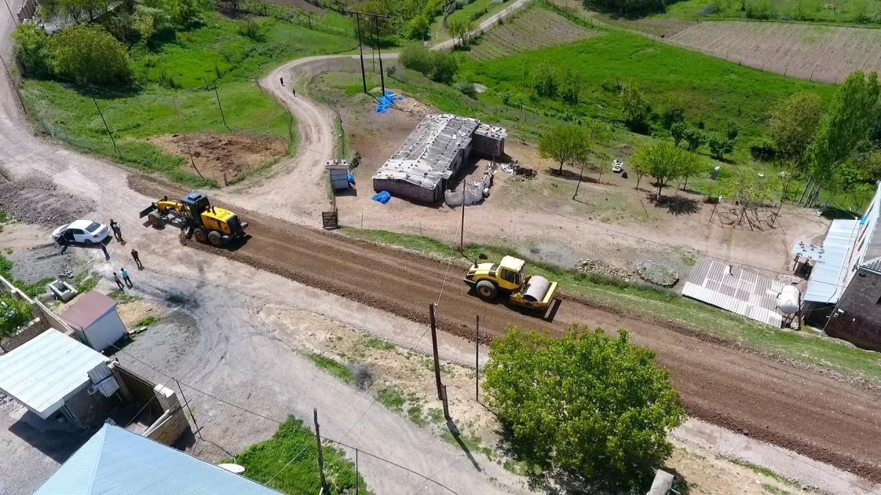 Началась реконструкция дороги в одном из районов Азербайджана