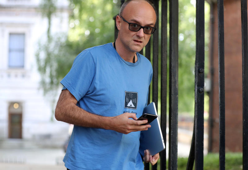 Скандал вокруг советника британского премьера вызвал раскол в правящей партии