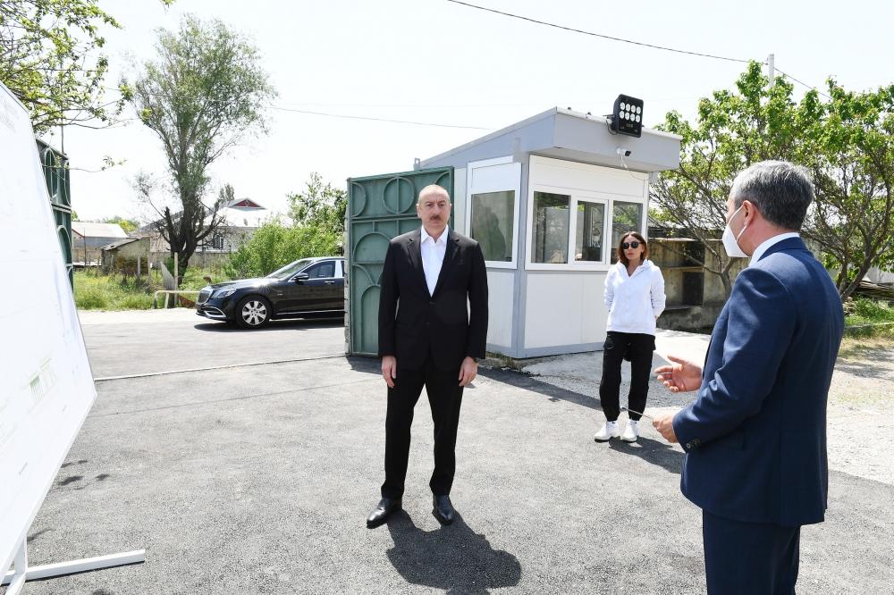 Президент Ильхам Алиев и Первая леди Мехрибан Алиева ознакомились с работами, проводимыми в рамках реконструкции святилища Пирсаат Баба в Шамахе