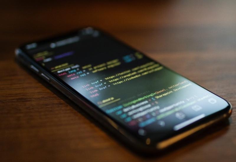 Уязвимость в iOS сделала возможным универсальный джейлбрейк