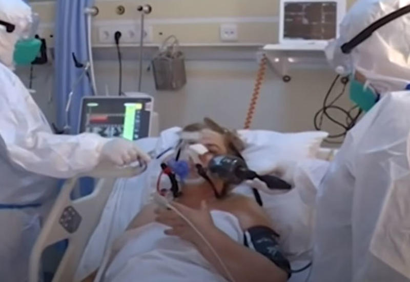 Ağır koronavirus xəstələrinin yeni görüntüləri yayımlandı