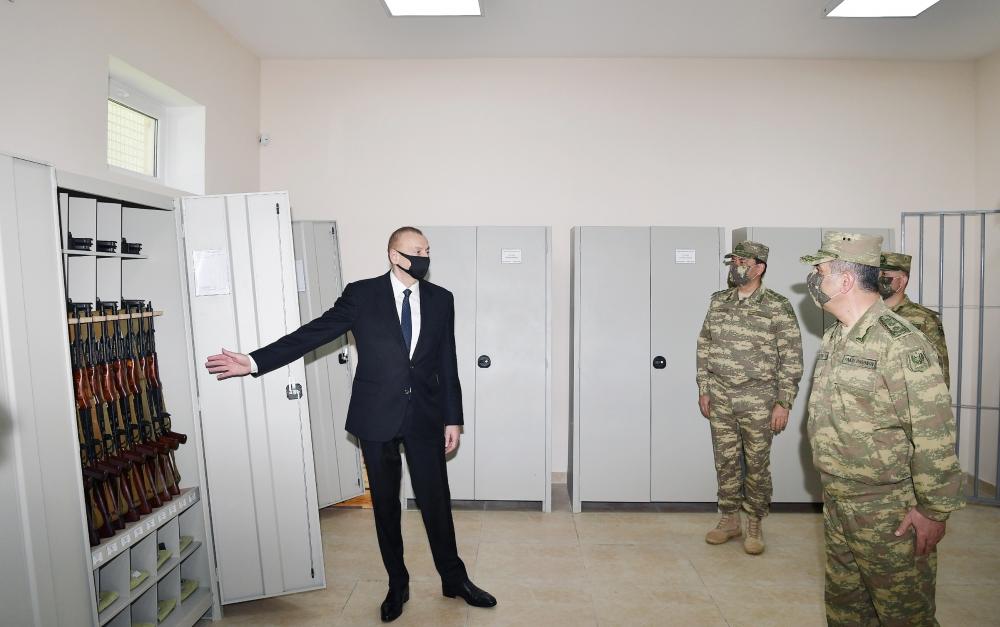 Президент Ильхам Алиев посетил Н-скую воинскую часть в Агдаме