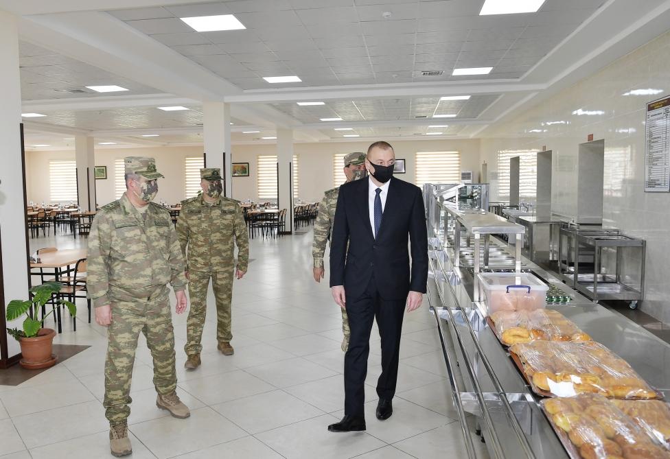 Президент Ильхам Алиев посетил Н-скую воинскую часть в Агдаме