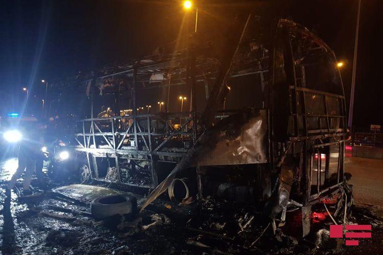 В Баку взорвался автобус