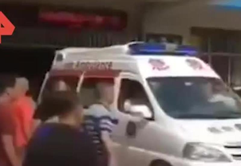 Маньяк с ножом напал на детей в Китае, 40 раненых