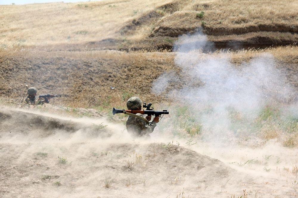 Азербайджанская армия проводит соревнование за звание «Лучшая мотострелковая рота»