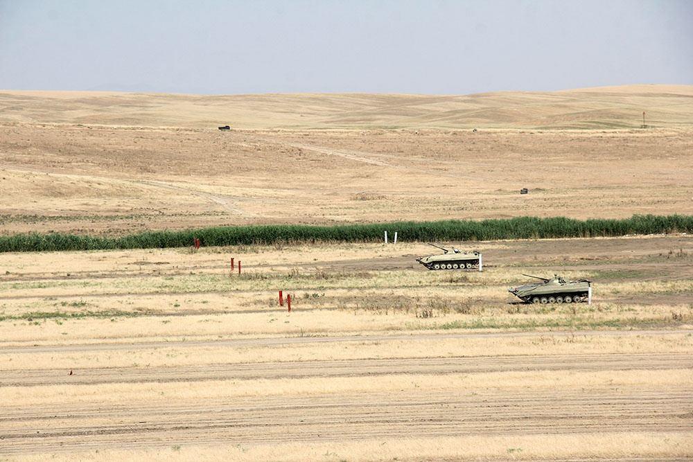 Азербайджанская армия проводит соревнование за звание «Лучшая мотострелковая рота»