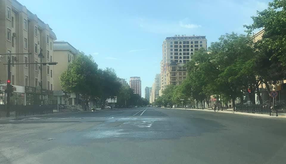 Опустевший Баку после запрета выходить из дома