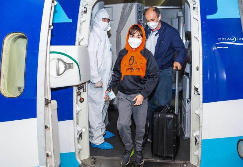 AZAL вернул в Азербайджан 217 граждан чартерным рейсом из Нью-Йорка