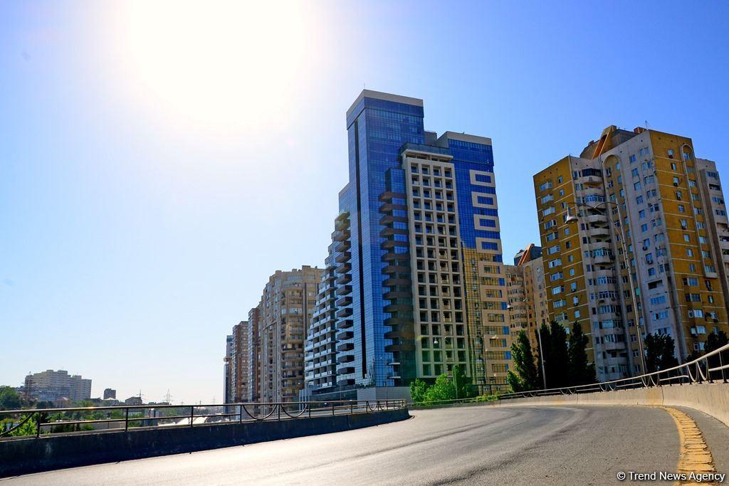 Опустевший Баку: Невероятные кадры города в первый день жесткого карантина