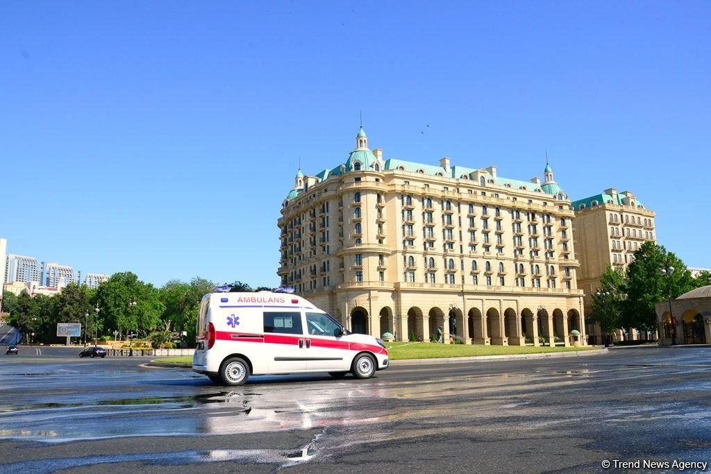 Опустевший Баку: Невероятные кадры города в первый день жесткого карантина
