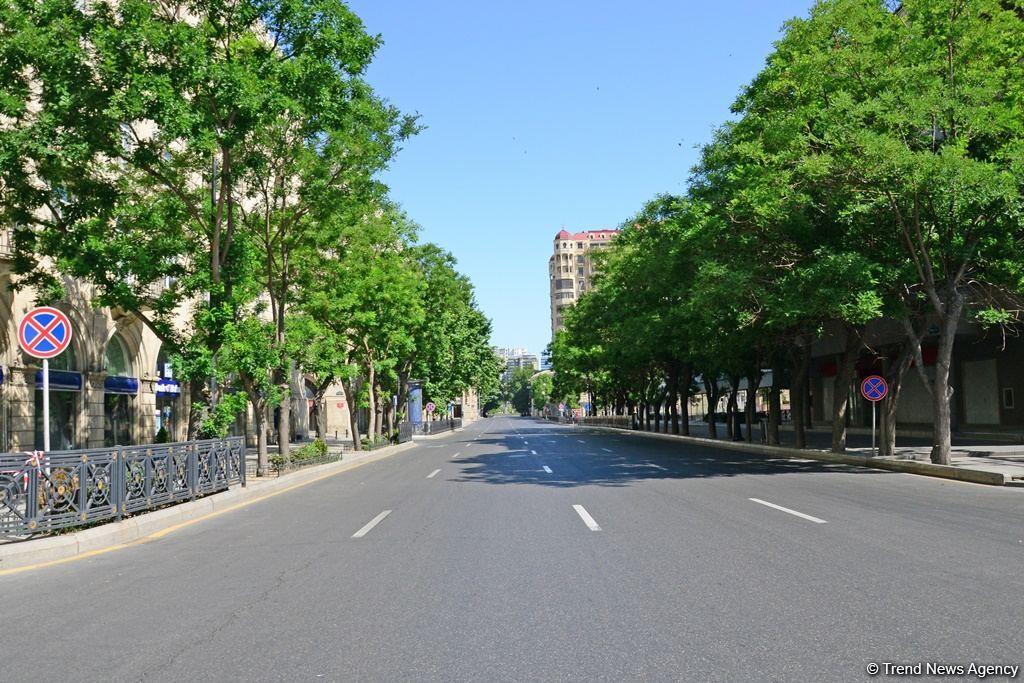 Опустевший Баку: Невероятные кадры города в первый день жесткого карантина