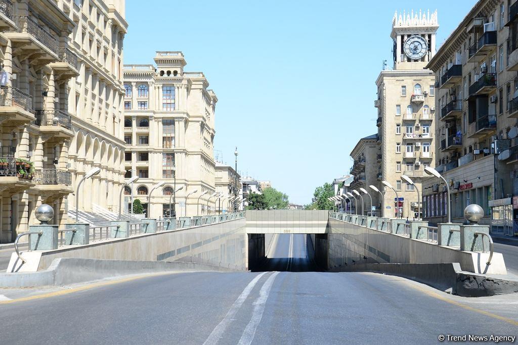 Опустевший Баку: Невероятные кадры города в первый день жесткого карантина