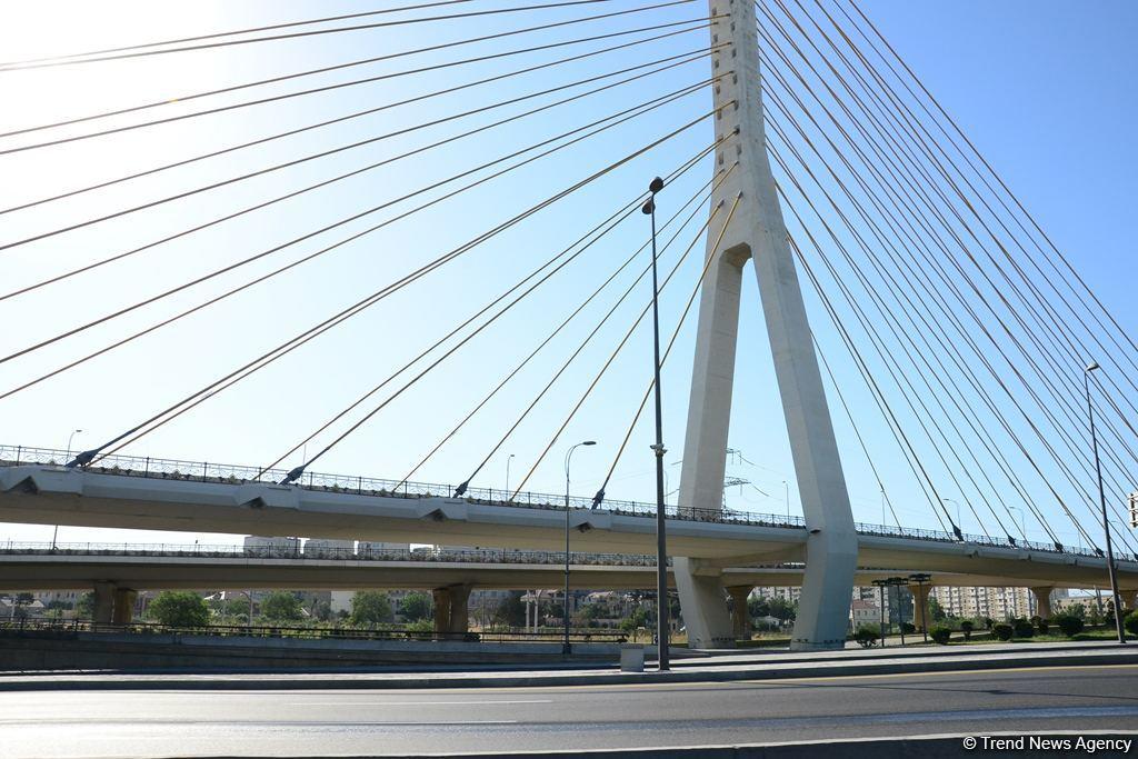 Опустевший Баку: Невероятные кадры города в первый день жесткого карантина