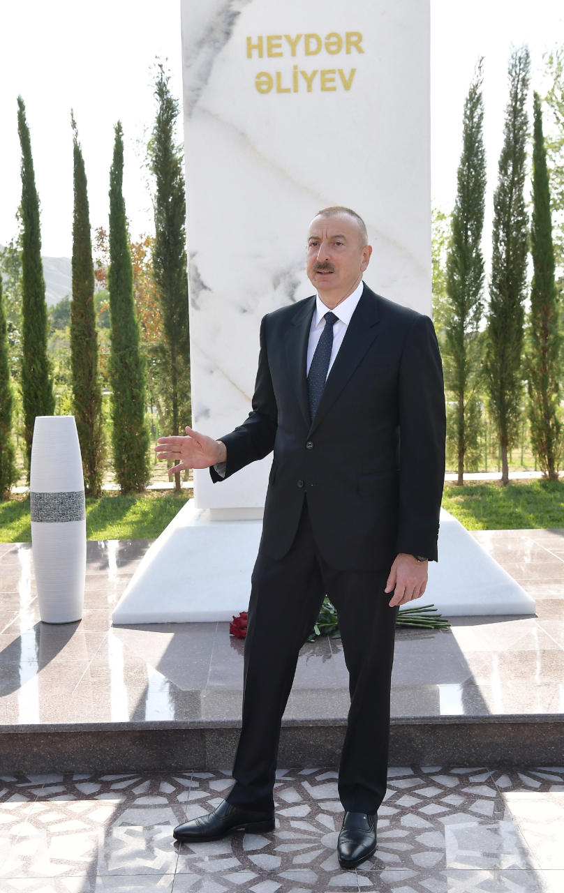 Президент Ильхам Алиев принял участие в церемонии сдачи в эксплуатацию ТЭС "Азербайджан" после капитальной реконструкции в Мингячевире