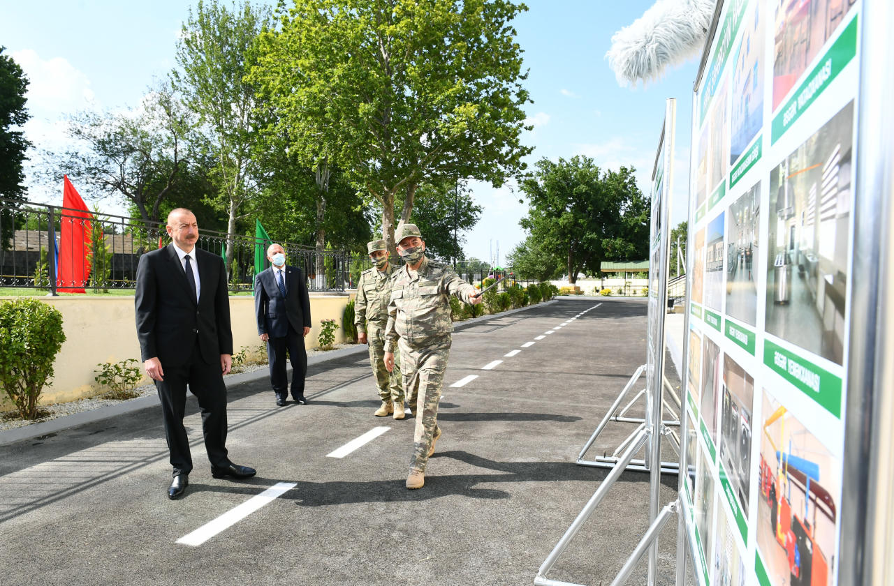 Президент Ильхам Алиев принял участие в открытии N-ской воинской части Министерства обороны