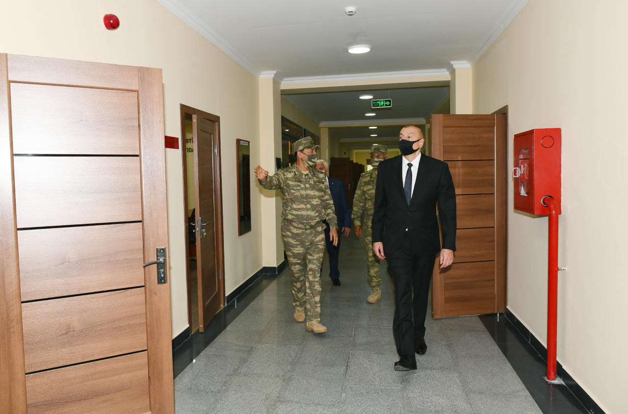 Президент Ильхам Алиев принял участие в открытии N-ской воинской части Министерства обороны