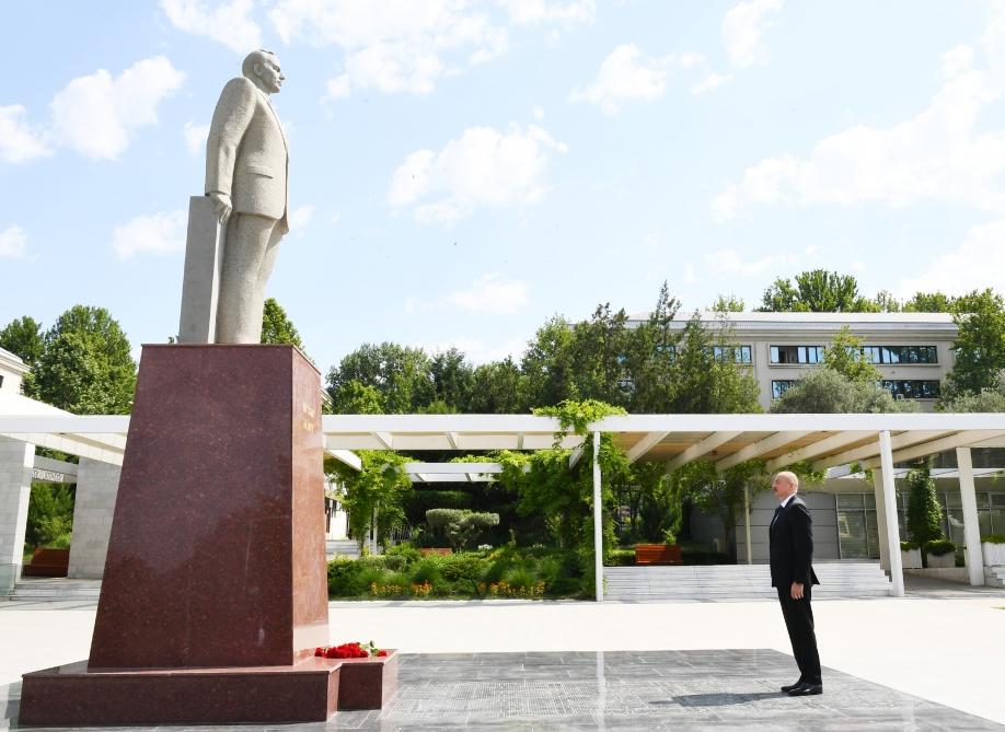 Президент Ильхам Алиев прибыл в Мингячевир