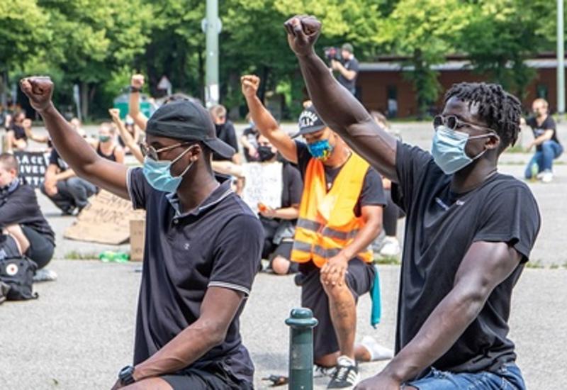 В США во время протеста из-за убийства полицией чернокожего медика погиб человек
