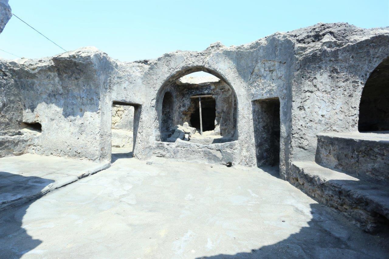Балаханы превратились в современную туристическую зону