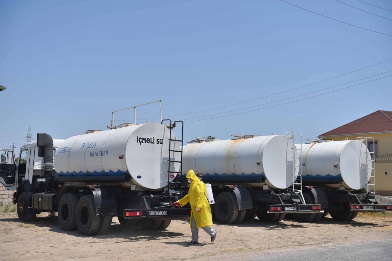 Для разрешения проблемы с питьевой водой в Нефтчале установлены водные резервуары