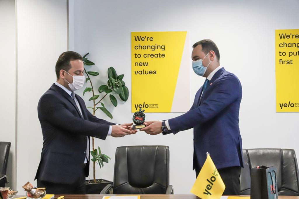Yelo Bank окажет поддержку производителям и экспортерам граната (R)