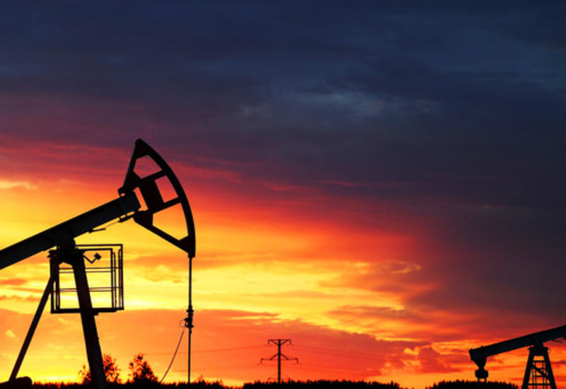 Иран сократил нефтяную добычу до минимума за 40 лет
